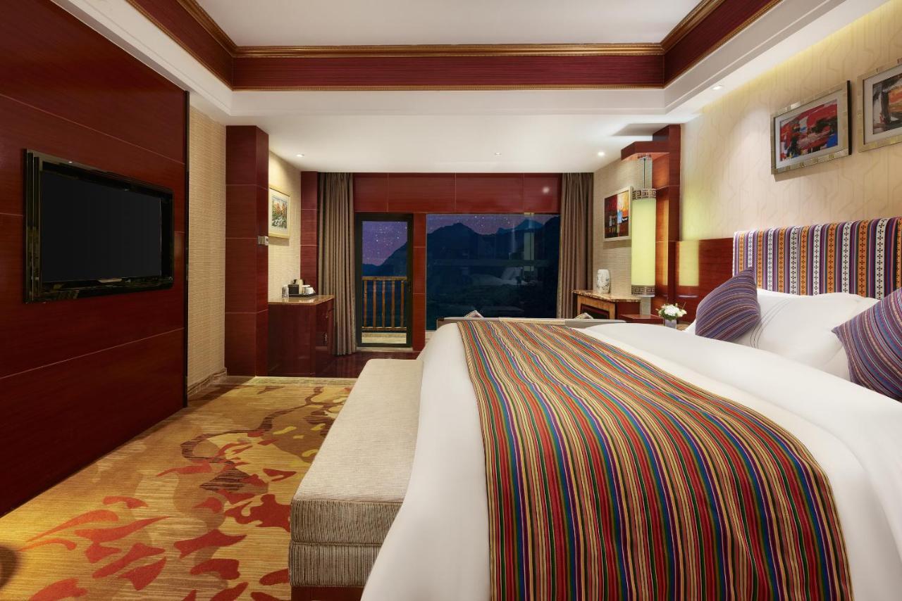 Howard Johnson Tian Yuan Jiuzhaigou Buitenkant foto