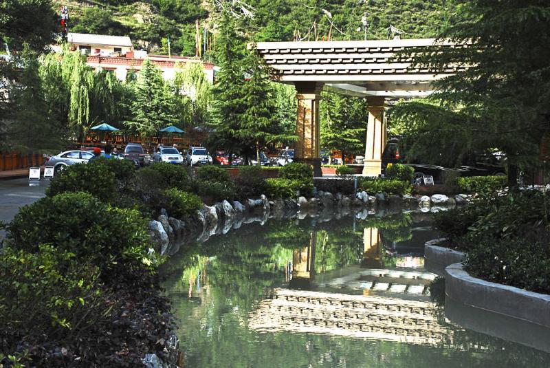 Howard Johnson Tian Yuan Jiuzhaigou Buitenkant foto